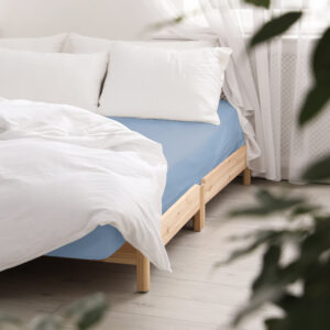 Prześcieradło satyna bawełniana z gumką niebieski 009/200x220